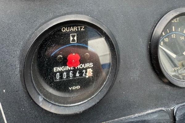 1993 Carver 280 Mid Cabin Express