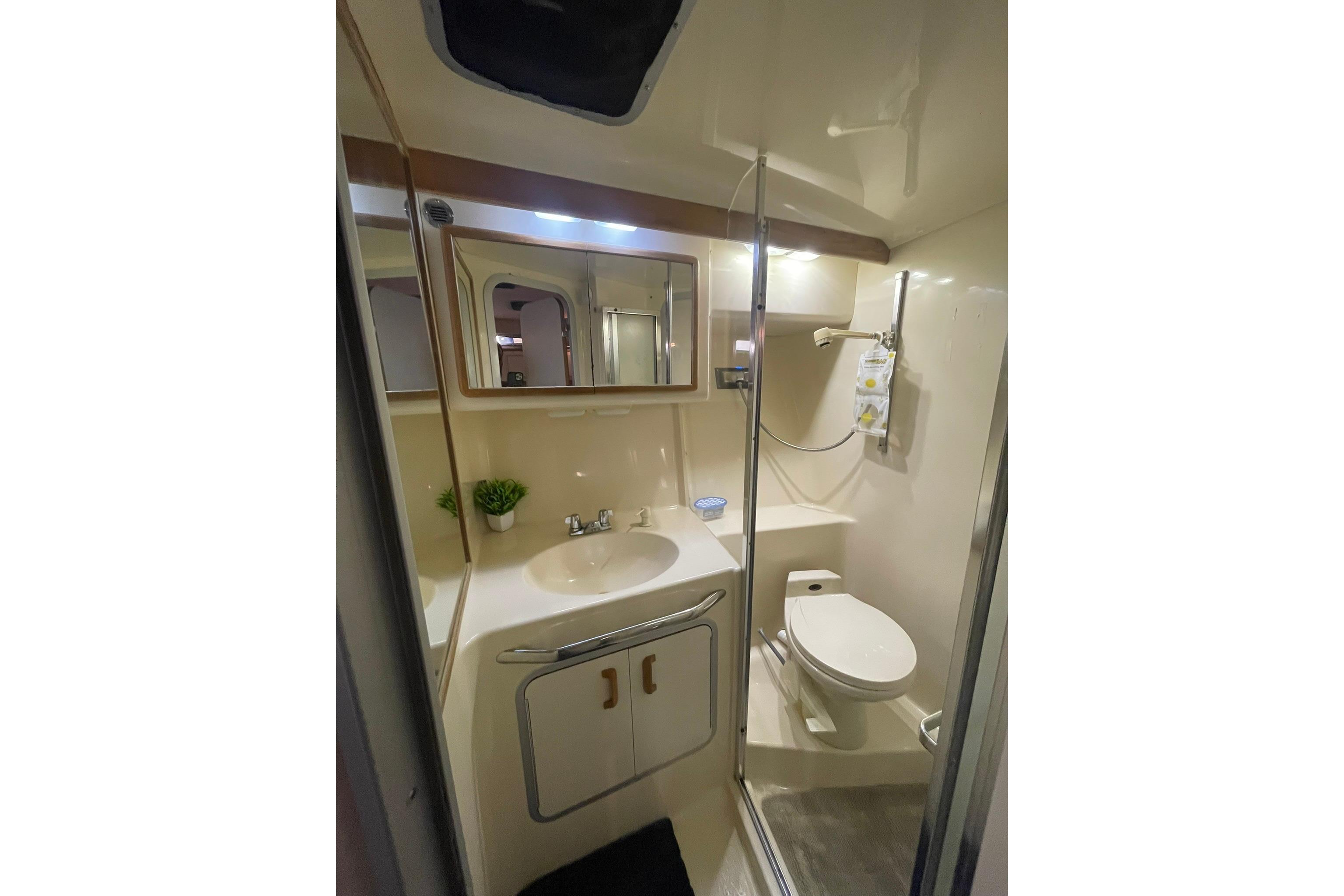 Used 1992 Sea Ray 370 Express Cruiser