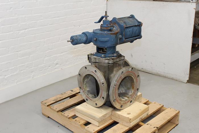 Used Dezurik 8" 3-way Air Operated Valve #43974
