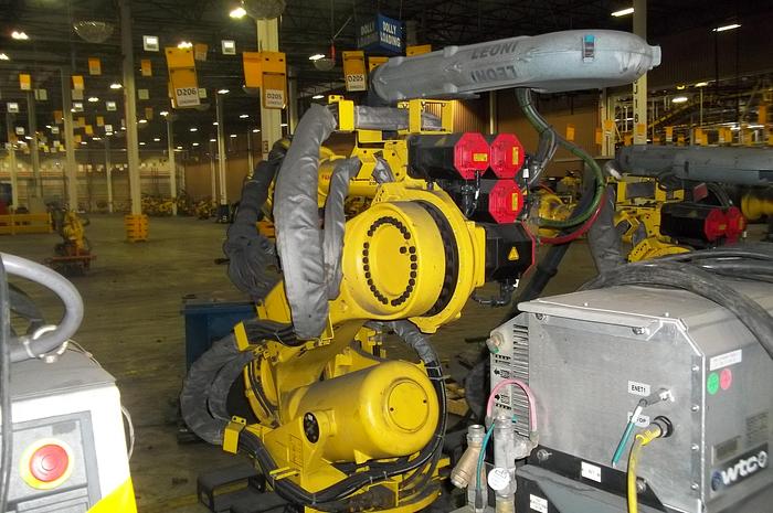 Used FANUC ROBOT LIQUIDATION SALE R2000iB/210F ROBOTS WITH R30iA CONTROLLERS (400) LOW HOUR UNITS AVAILABLE