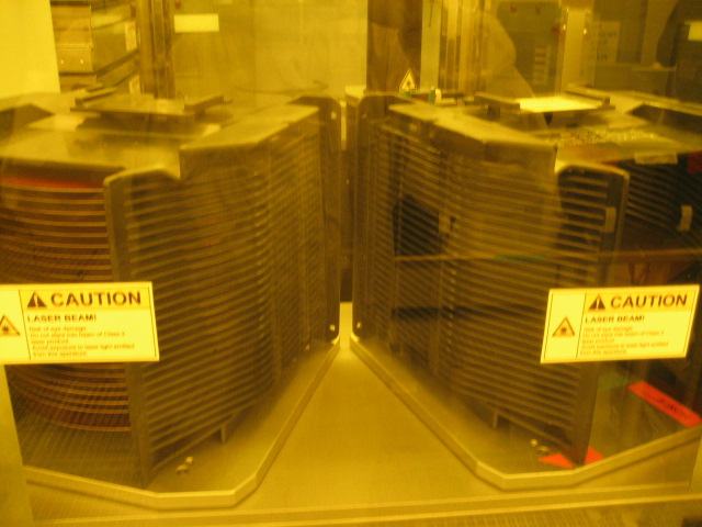 Used Suss Microtec ACS 800 Coater Developer