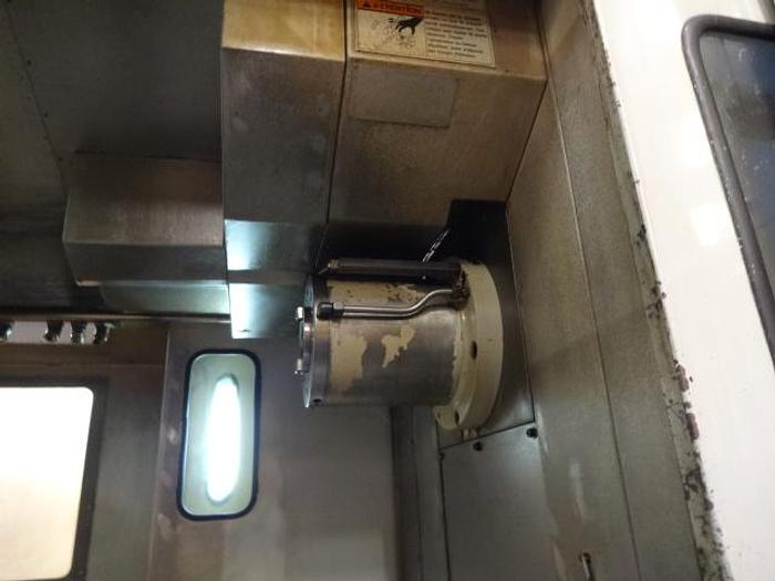 Utilisé Centre d’usinage horizontal bi-palettes Mazak H630 NX