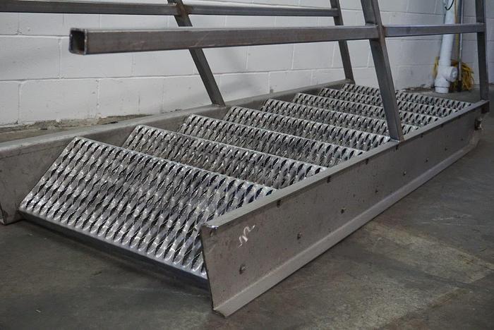 Used Steel 8-Tread Anti-Slip Stairs