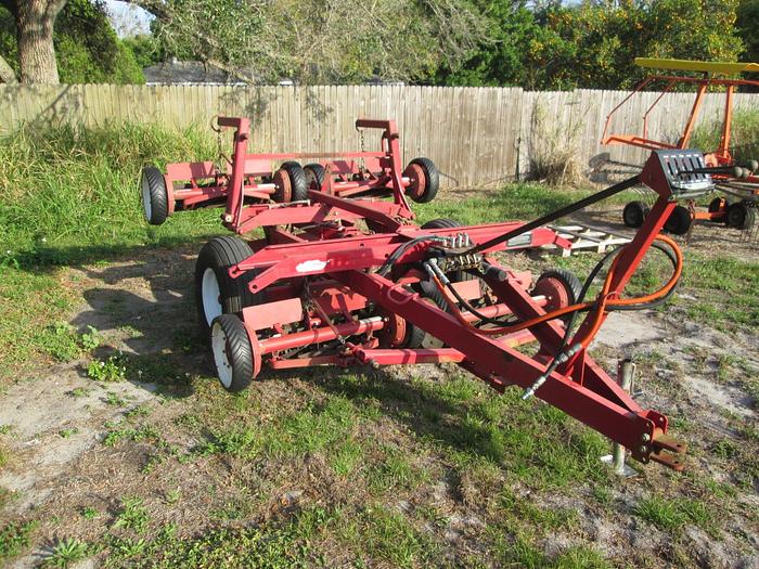 Used Toro reel mower, 5 gang with hydraulic lift 33455