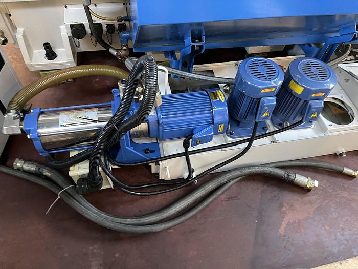 Ottime Centro di Lavoro Verticale DOOSAN MYNX SUPER NM 410