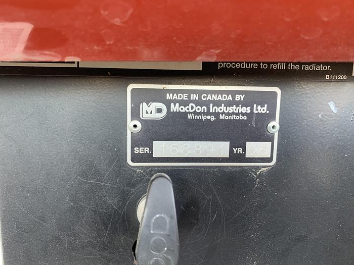 Used 2006 Macdon 9352i Windrower w/ 14' Sickle Head ***Excellent Condition***