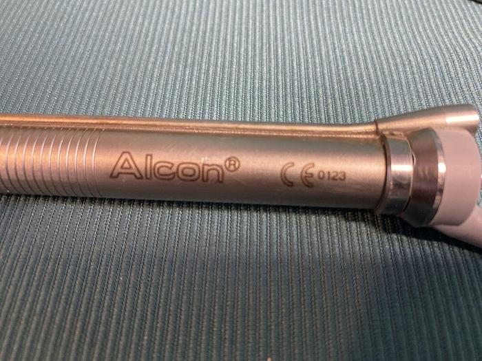 Gebraucht Alcon Turbosonic 375 Handstück und Sterilisationskassettenbox