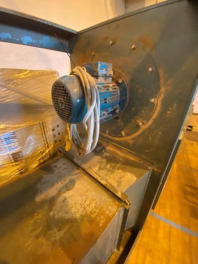 Used 2000 P & J Dust Extraction Unit