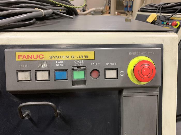 Used FANUC M16iB/20 6 AXIS CNC ROBOT WITH FANUC RJ3IB CONTROLLER
