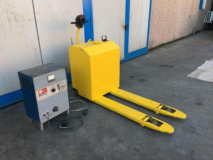 Used Pimespo electric pallet truck kg. 2000