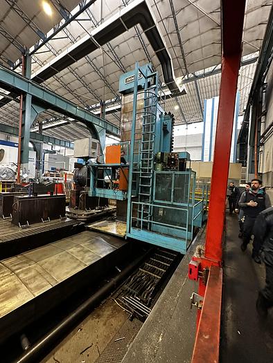 Installata Fresalesatrice a Montante Mobile Cnc INNSE CF S WZ
