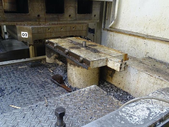 Used Toshiba BMC800-100 CNC