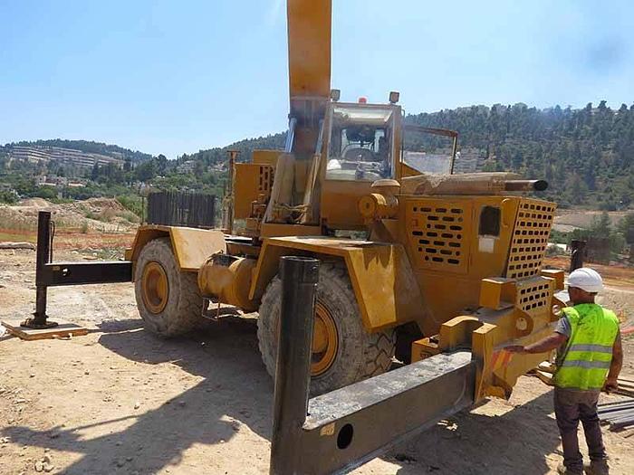 Used 1990 GROVE RT528