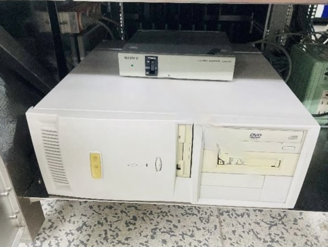 Used 1999 Leica IN3000