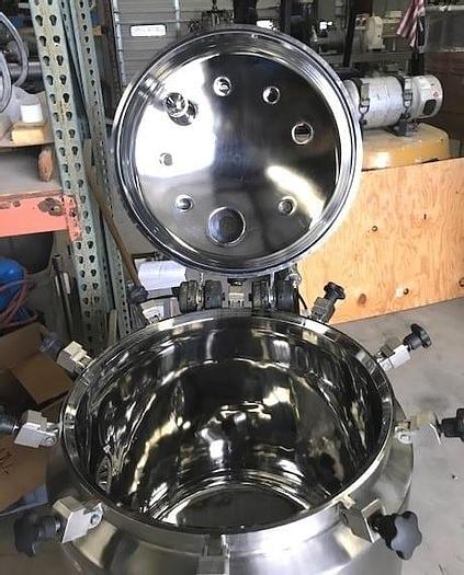 Used 40 GALLON (150 LITER) T & C SANITARY REACTOR – 316 S/S – 60/FV/60 PSI (#9061)