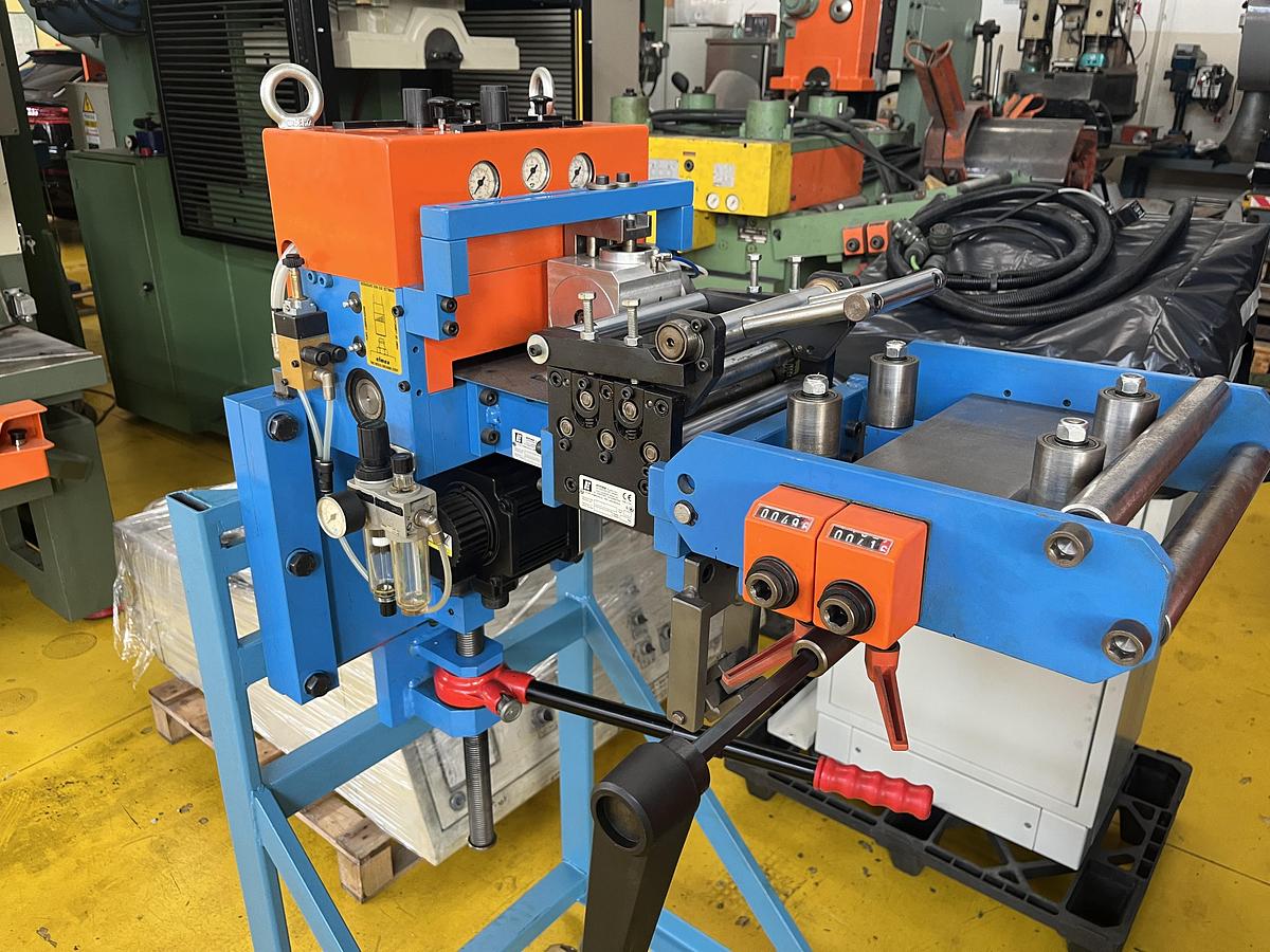 Ricondizionato ALIMENTATORE ELETTRONICO "ELMEA" mm. 200x2,5