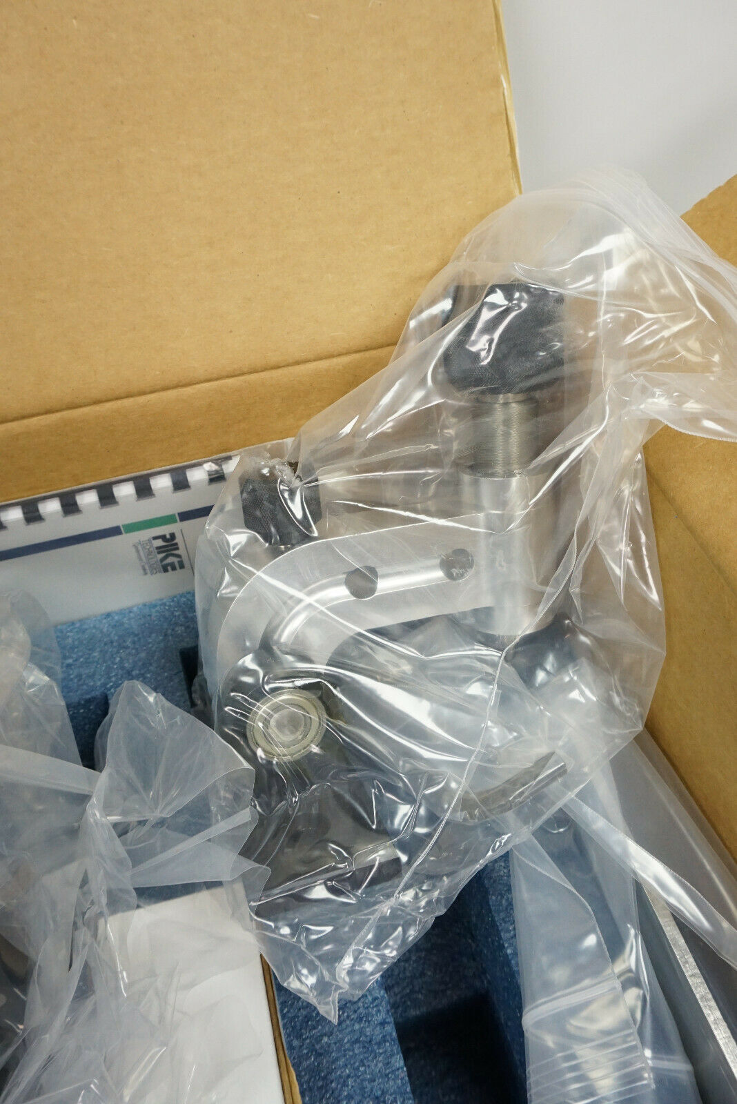 Pike GladiATR Vision Diamond ATR Sample View Video/PC Connection Perkin Elmer