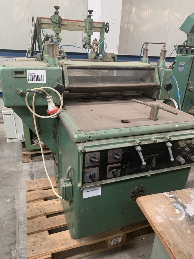 Usato Fresatrice copiatrice a 2 assi, marca Helma