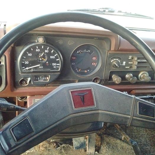 Usado 1983 TOYOTA Dyna BU30 / 300 livestock truck