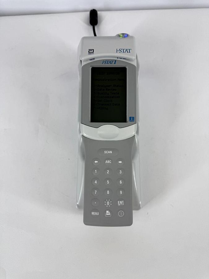 Abbott iSTAT 1 300G Handheld Clinical Hematology Analyzer