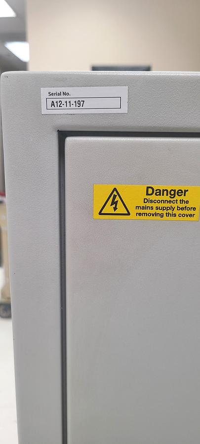Used Peak Scientific Genius 3020 Nitrogen Gas LC/MS Generator