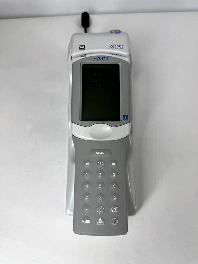 Abbott iSTAT 1 300G Handheld Clinical Hematology Analyzer