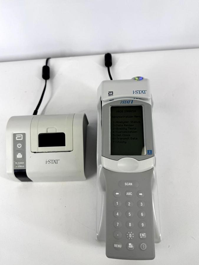 Used Abbott iSTAT 1 300G Handheld Clinical Hematology Analyzer