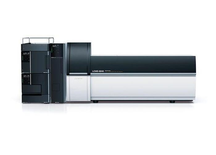 Shimadzu LCMS-8040 Triple Quadrupole Liquid Chromatograph Mass Spectrometer