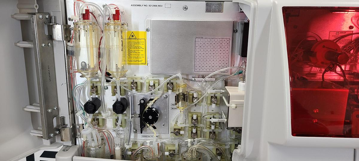 Refurbished Abbott Cell Dyn Ruby - 5 Part Differential Hematology Analyzer