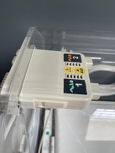 Gebraucht Dräger C2HS-1C Babyinkubator Isolette C2000