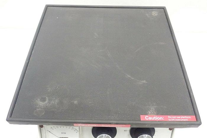 Used Baxter Scientific Products R4140 Variable Speed Analog Timer S/P Rotator V