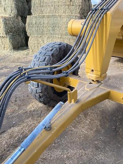 Used Cat 60 Pull Scraper - 13 cyd  ** Converted to All Hydraulic **