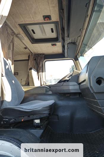 Used 1993 SCANIA P93 H 250 6X2 air con flatbed truck