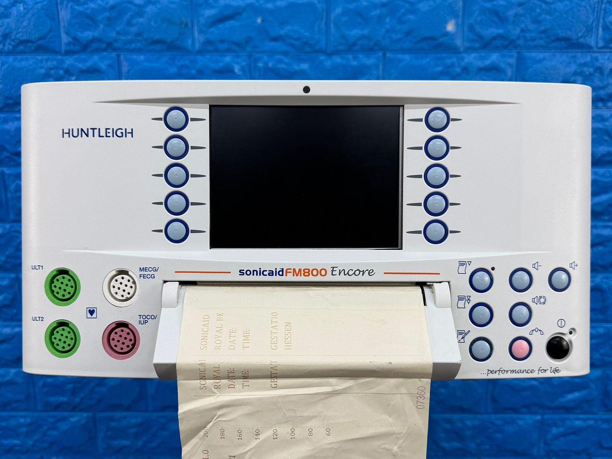 Used Huntleigh Sonicaid FM 800 Encore ECG SN: 751CX0401627-15 Include sonicaid IPX7 US Probe 