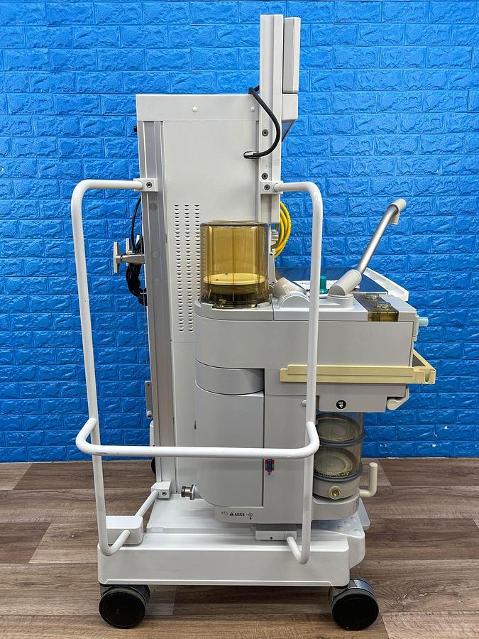 Used Datex-Ohmeda Aestiva/5 MRI YOM: 2001 SN: AMTE 00205