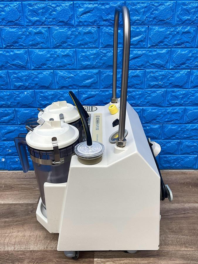 Used Eschmann VP35 Twin Jar Suction Pump YOM: 2004