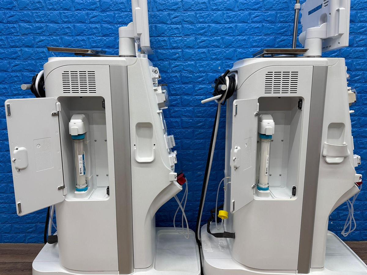 Used Nipro Surdial X Dialysis YOM: 2018 SN: 18DN0476 YOM: 2018 SN: 18DN0580