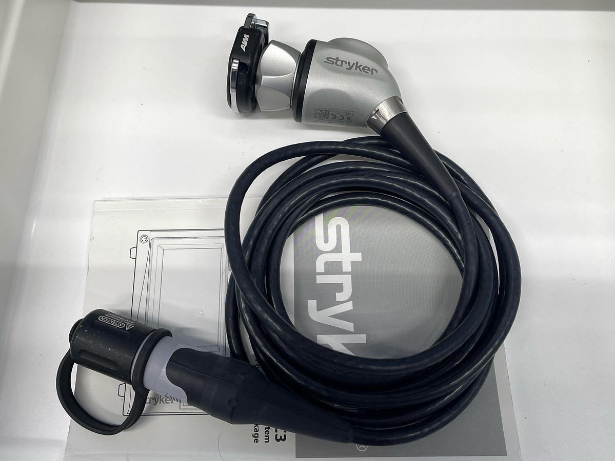 Used Stryker 1688 4K Tower  Lcd Monitor 4k 32” YOM: 2021