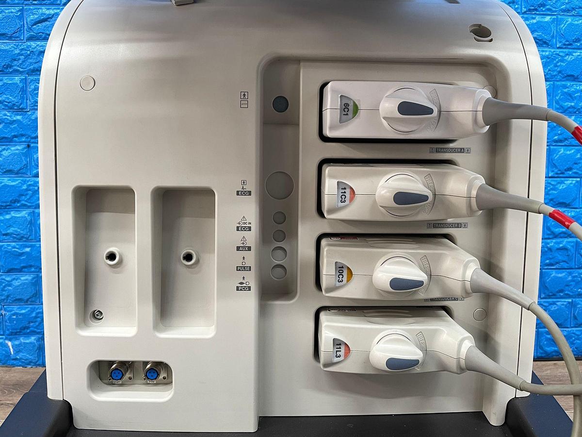 Used Toshiba Ultrasound Aplio 500 YOM: 2015