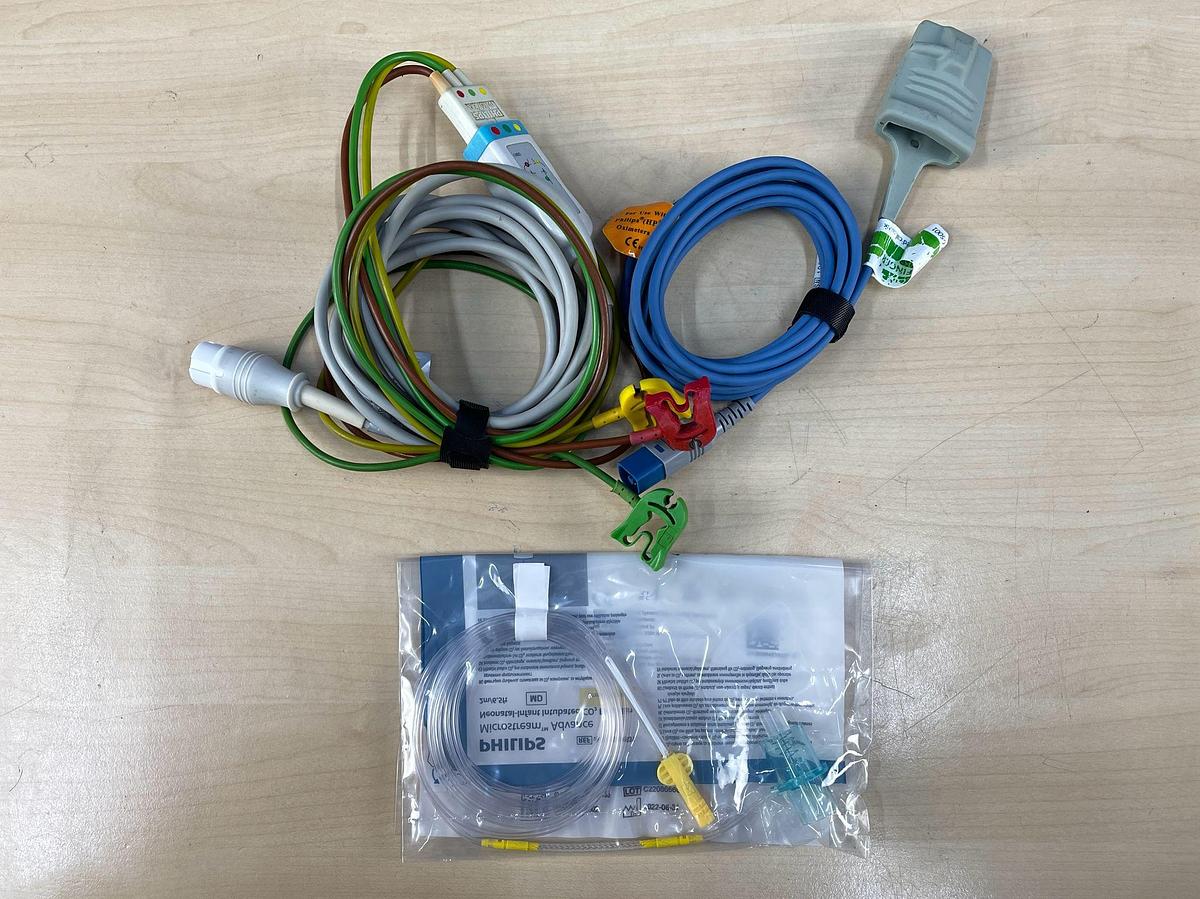 Used Philips IntelliVue MX800 Patient Monitor YOM: 2012