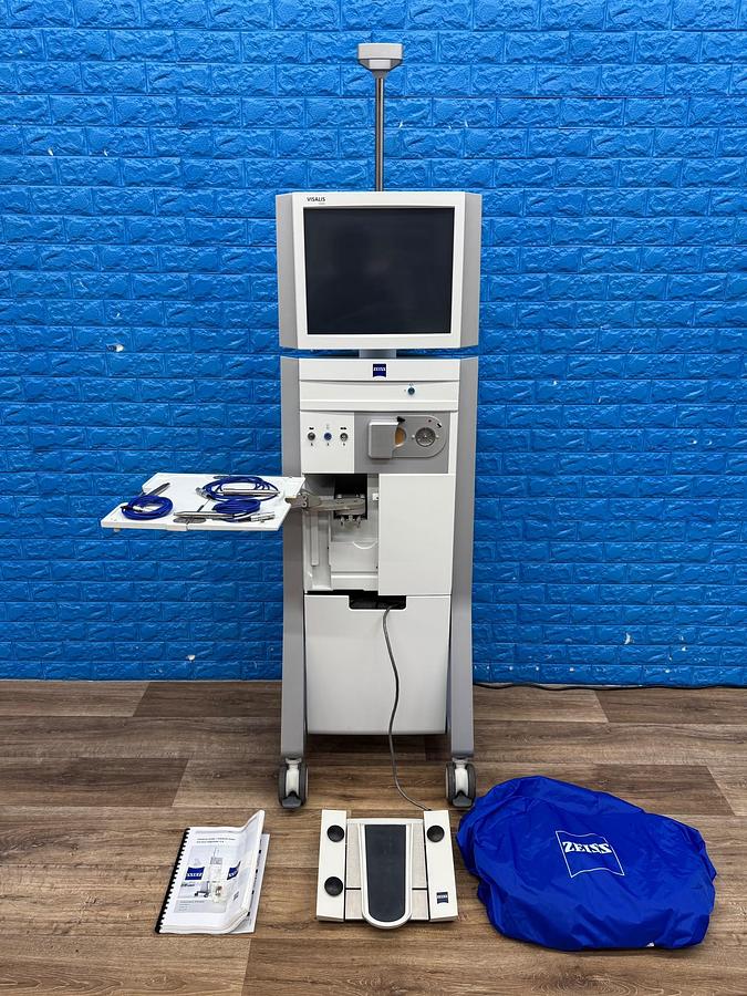 Used CARL ZEISS Visalia S500 REF: 640420 with 3 Hand Pieces YOM: 2013