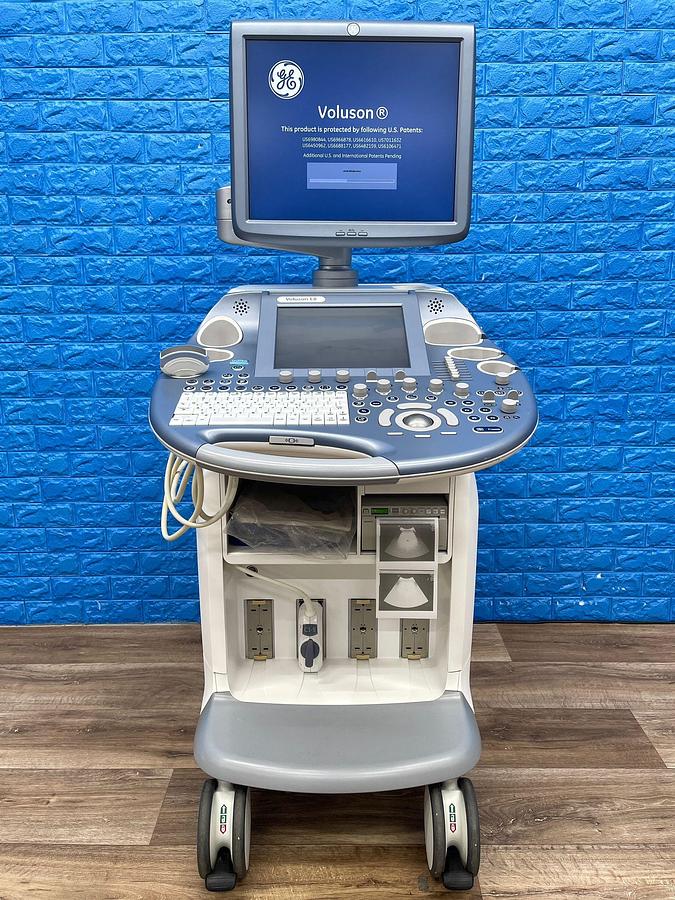 Used GE Voluson E8, YOM: 2011