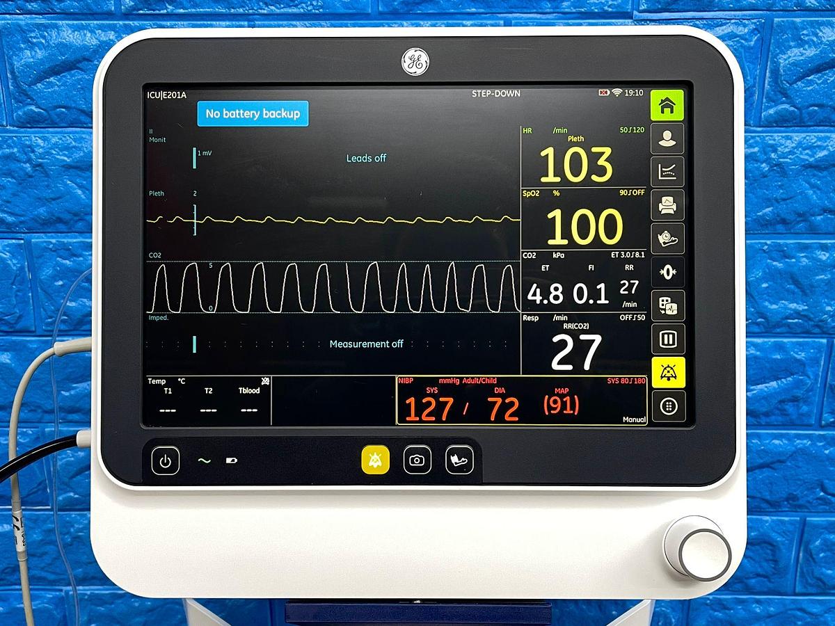 Used GE B125 Patients Monitor YOM: 2020 Include E-miniC Gass Module Without battery.