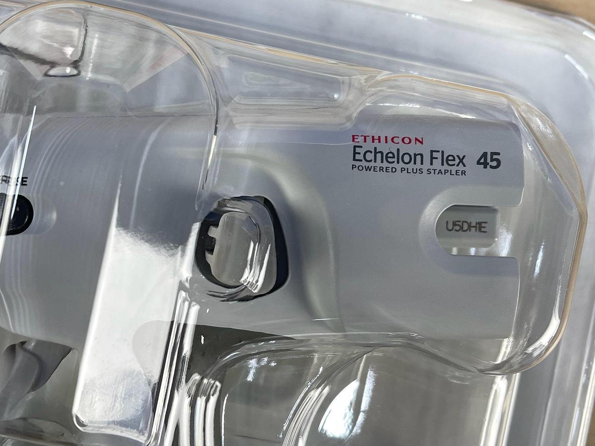 Ethicon Echelon Flex Powered Plus Articulating Endoscopic Linear Cutter Hand piece.