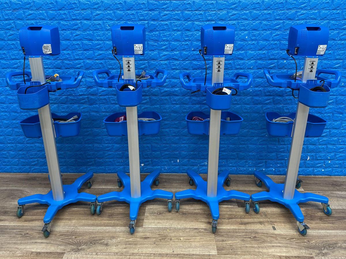 Used GE CareScape V100 Monitor REF: 2038172-001 - 4 Pieces