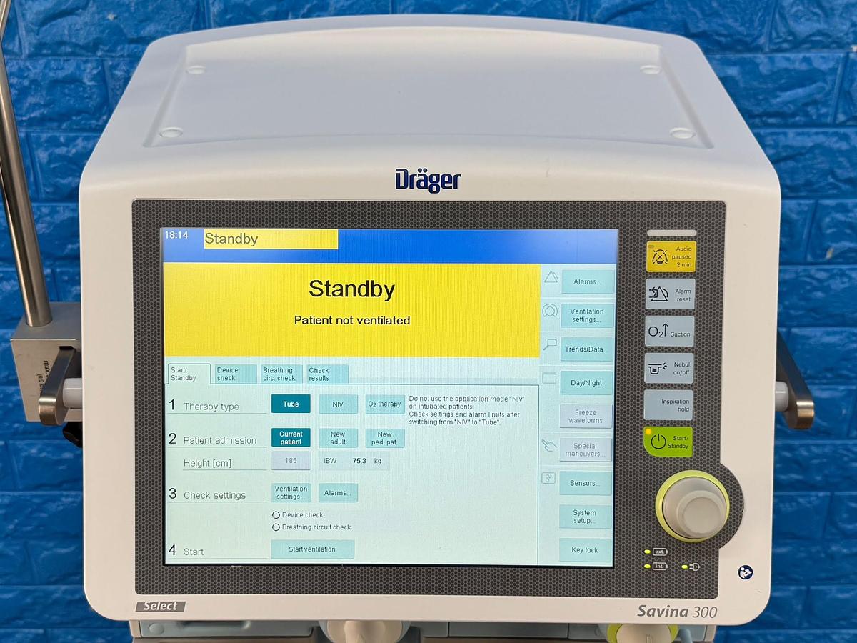Used Dräger Savina 300 Ventilator YOM: 2020 Hours: 1547