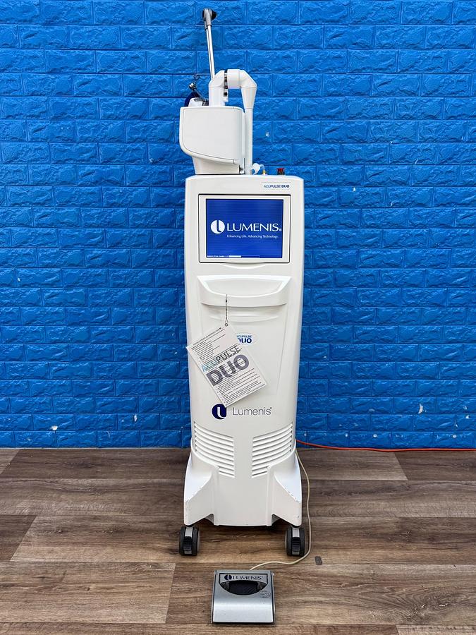 Used Lumenis ACUPULSE DUO Laser 40 Watt REF: SA-10014050 YOM: 2015 SN: 175 Include: Acupulse SurgiTouch Flash Scanner SN: 2118A Acuspot 712 Micromanipulator SN: 846 4x CO2 Laser Glasses