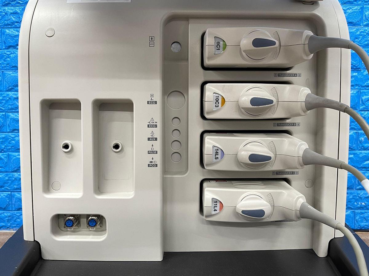 Used Toshiba Ultrasound Aplio 500 YOM: 2015