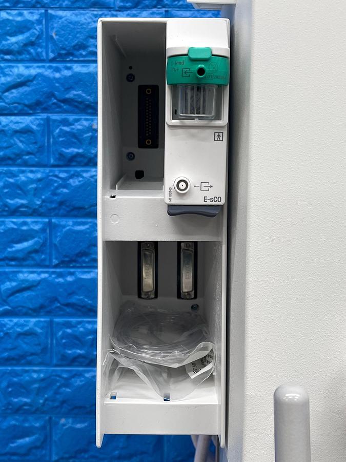 Used GE R860 Ventilator HR: 10203 YOM: 2020