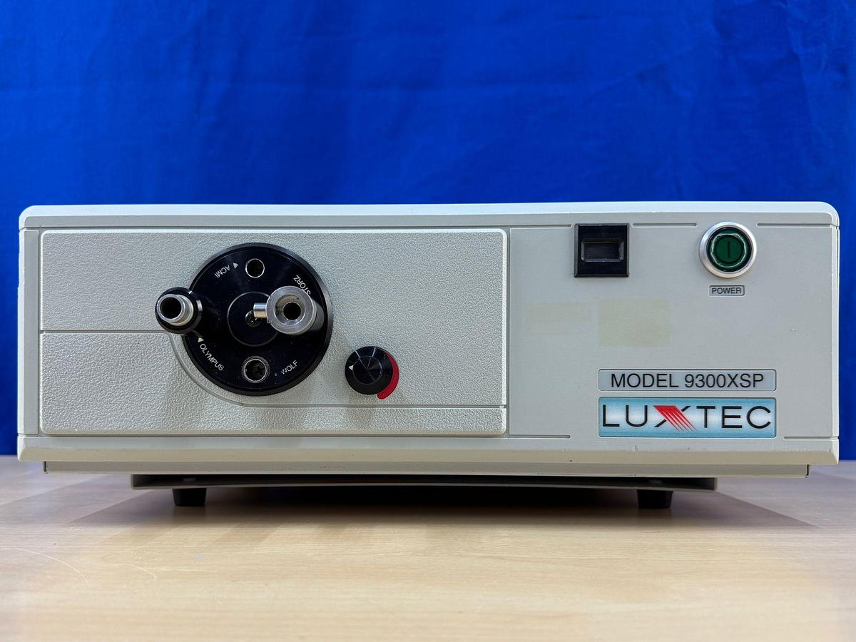 Used Luxtec 9300XSP Light Source  